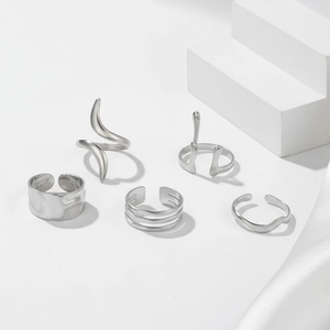 Set di cinque anelli in acciaio inossidabile argento con design regolabili irregolari