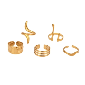 Set di 5 anelli aperti minimalisti in acciaio inossidabile dorato dal design irregolare