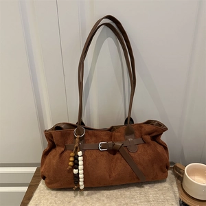 Women Shoulder Bag Faux Suede Large Capacity Commuter Retro Tote With Wooden Bead Pendant Decorative Buckle