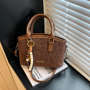 Borsa a Mano da Donna Vintage con Stampa Leopardata in Pelle PU con Ciondolo a Perline Minimalista Urbana Grande Capacità Tracolla