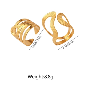 Detail view of 18k gold plated stainless steel open rings with 1.8cm diameter and 8.8g weight