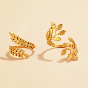 Set of 18K gold plated stainless steel rings featuring leaf and wheat ear designs
