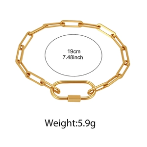 Detail van de 19 cm gouden paperclip-schakelarmband met afmetingen en gewichtsspecificaties
