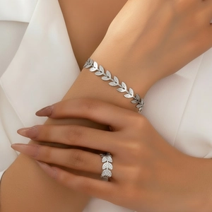 Parure bijoux feuilles d'olivier argentées avec bague ouverte et bracelet brillant
