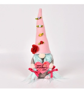 Detail of Mother's Day gnome featuring a pink heart with Happy Mother's Day text