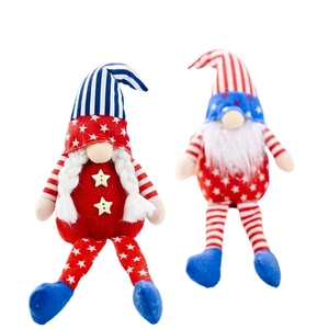 Pareja de gnomos de peluche del Día de la Independencia con motivos de bandera de EEUU