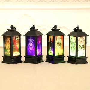 Set di 4 lanterne LED vintage di Halloween con disegni di zucca, teschio e fantasma