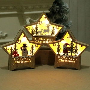 Beleuchtete Weihnachtssterne aus Holz mit Schneemann, Rentier und Weihnachtsmann