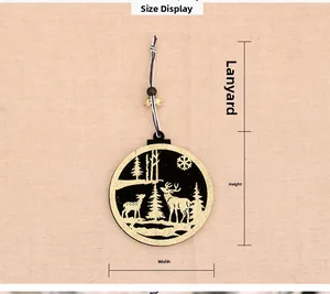 Dettaglio dell'ornamento in legno con alce di Natale con dimensioni e corda