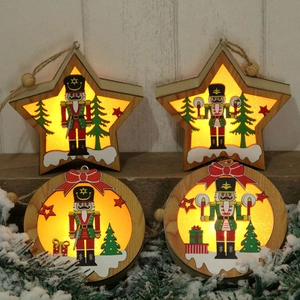 Set di 4 decorazioni natalizie in legno luminose con schiaccianoci e luci LED calde interne