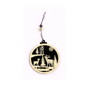 Gouden rendierbos houten kerstornament met glitter en een kleine kerstbel