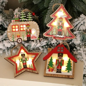 Adornos navideños de madera con LED y diseños de Cascanueces, formas de estrella y árbol