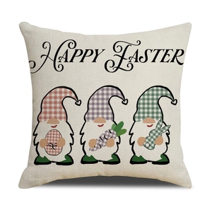 Housse de coussin carrée Joyeuses Pâques avec gnomes et lapins sur texture lin beige