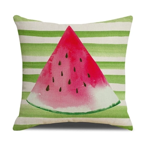 Housse de coussin en lin moderne avec imprimé pastèque sur un fond à rayures
