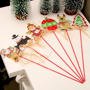 Lot de 6 pics de Noël en bois peints à la main avec nœuds pour décoration festive