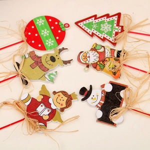 Lot de 6 tiges de Noël en bois avec motifs père Noël, renne et bonhomme de neige