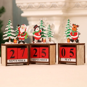 Calendarios de Adviento artesanales de madera con Papá Noel, muñeco de nieve y reno