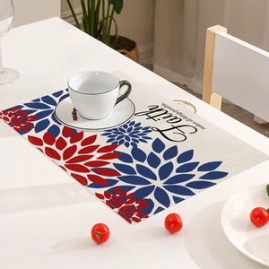 Leinen Tischset mit rot blauen Blumen und Faith makes all things possible Schriftzug