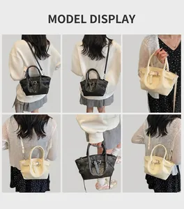 Collage di borse tote intrecciate nero e beige con vari stili di trasporto e dettagli