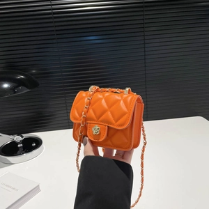 Vintage Women Quilted Mini Crossbody Bag Gold Flower Buckle PU Leather Lozenge Pattern Chain Shoulder Bag Small Square Purse