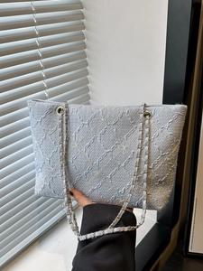 Women Fashion Textured Fabric Tote Bag 3D Floral Embroidery Large Capacity Shoulder Bag With Metal Chain Strap Commute Handbag