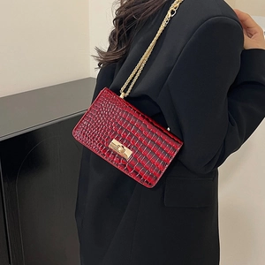 Red crocodile pattern patent leather small crossbody bag with gold chain strap for women