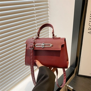 Vintage PU Leather Shoulder Crossbody Bag For Women Solid Color Small Tote Bag With Silver Lock Decoration Casual Daily Handbag