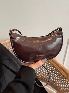 Sac à Épaule Croissant en Cuir PU Minimaliste Moderne pour Femmes Impression de Lettres Sac Sous le Bras Mode Quotidienne