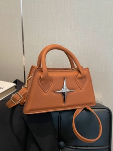 Damen Trendige PU-Leder Trapez-Handtasche Metall-Stern-Schnalle 2025 Frühling Mode Y2K Schulter Umhängetasche Pendler Tasche
