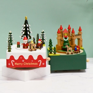 Carillon natalizi in legno con Babbo Natale e castello per regali festivi