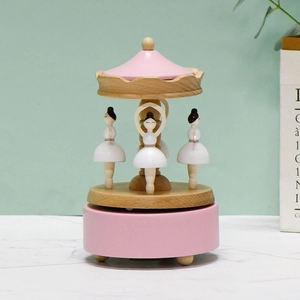 Boîte À Musique En Bois Européenne Carrousel Danseuses De Ballet Rotatives Bois De Hêtre Cadeau D'anniversaire Créatif