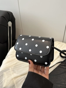 Women Retro Polka Dot PU Leather Shoulder Bag Mini Crossbody Bag With Magnetic Closure Fashion Elegant Handbag Gift