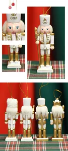 Détails des ornements de soldat casse-noisette blanc et or avec cordons de suspension