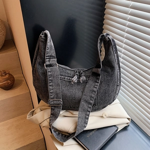 Vintage Washed Denim Hobo Bag For Women Large Capacity Casual Crossbody Shoulder Bag With Adjustable Strap And Tassel Detail