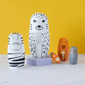 Animal Theme Wooden Matryoshka Dolls Snow Leopard Zebra Giraffe Pattern Hand Painted Nesting Dolls Home Decor Gift