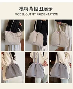 Collage de mannequins portant des sacs cabas beige et gris avec cordon en diverses poses