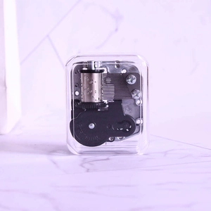 Transparent Acrylic Wind-up Music Box 18 Note Metal Mechanical Movement Clear Case Musical Box For DIY Gift Home Decor