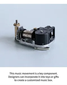 Gros plan du mécanisme de boîte à musique avec dispositif de levage et boîtier noir