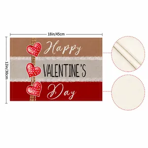 Tovaglietta in lino per San Valentino con cuori rossi e scritta Happy Valentine's Day
