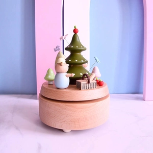 Hand Painted Forest Animal Wooden Music Box Beechwood Cartoon Bear Butterfly Home Decor Musical Box Gift For Kids Women