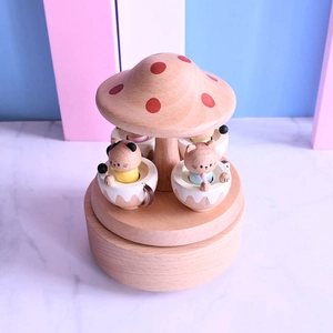 Rotating wooden mushroom music box featuring cute cats in cups crafted from beech wood