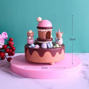 Boîte à musique en bois avec ours et gâteau pour cadeaux de fête pour enfants