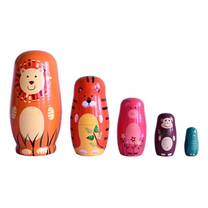 Lot de 5 poupées russes gigognes en bois avec des motifs d'animaux de zoo colorés