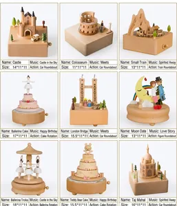 Griglia di carillon in legno fatti a mano con monumenti famosi e scene romantiche decorative