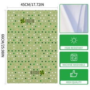 Detail view of St. Patrick's Day kitchen towel with dimensions 45x66cm and fabric texture
