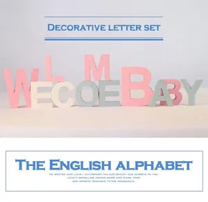 Lettres en bois rose et bleu WELCOME BABY pour chambre d'enfant et décoration