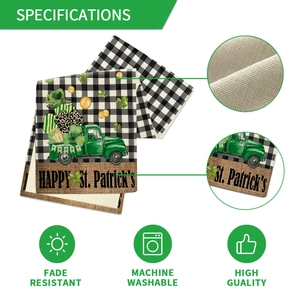 St. Patricks Day Tischläufer mit grünem Laster und Kleeblatt auf Büffelkaro-Leinenstoff