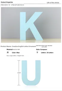 Vue détaillée des lettres K et U en bois MDF bleu de 15 cm pour déco intérieure