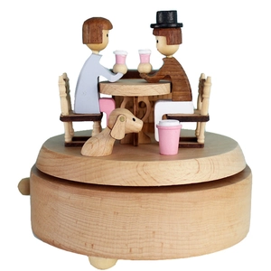 European style beech wood music box with handcrafted romantic figurines and clear grain