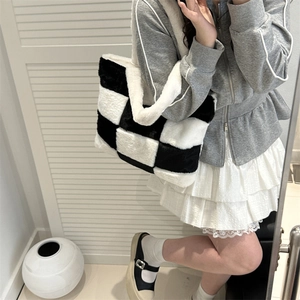 Sac fourre-tout en peluche à damier noir et blanc avec grande capacité pour l'hiver